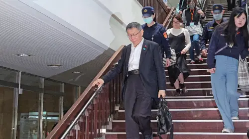 ▲柯文哲是京華城案、民眾黨政治獻金案遭求刑最重的被告，總刑度為28年6月。（圖／記者劉松霖攝，2025.12.11）