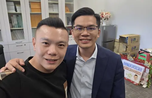 黃國昌一句話害他被罵台北黨！吳皇昇拜訪江和樹喊「大樹帶小草」
