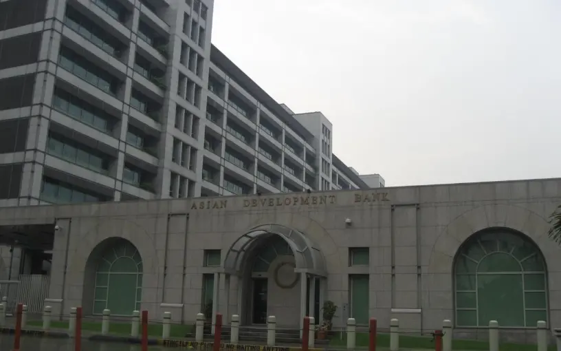 貪腐纏身外資跑光！亞銀仍砸4億美元 急救菲律賓營商信心