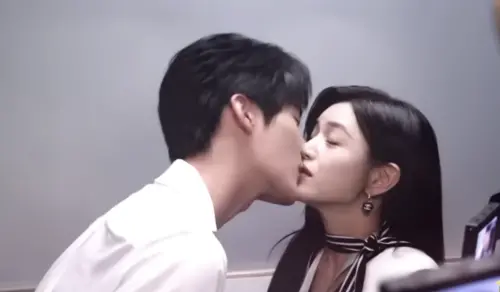 ▲陳妍希、周柯宇《狙擊蝴蝶》。（圖／翻攝自YouTube 愛豆星日常）