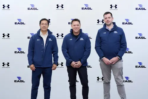 ▲UA亞太區資深副總裁暨董事總經理 Simon Pestridge 表示（中），品牌與東超的合作不僅是支持區域籃球的重要策略，更展現品牌推動籃球深化、擴大各級選手發展機會的長期承諾。（圖／UA提供）