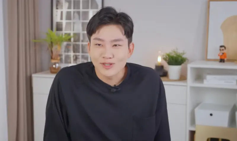 ▲Joeman（如圖）自爆去高雄看TWICE演唱會時，因為跑錯場地，錯過了前面的彩排活動，此舉引爆ONCE怒火，退訂Joeman還質疑他拿公關票。（圖／Joeman YouTube）