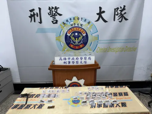 ▲警方當場查扣大量大麻菸彈及鏟子1支。(圖／高市刑大提供)