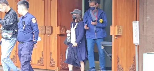 ▲林穎孟為家暴案首次出庭，並以證人身分作證。（圖／記者劉松霖攝）