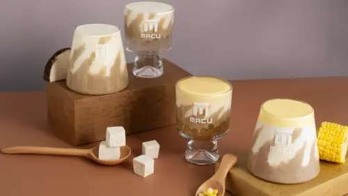 ▲麻古茶坊冬季限定「金絨芋泥系列」四款季節限定商品皆有冷飲／熱飲選項。（圖／麻古茶坊提供）