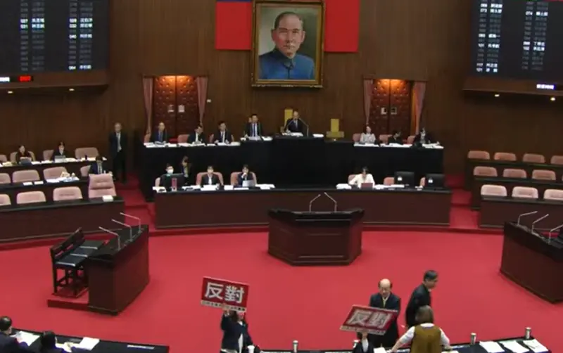 ▲行政院拒副署財劃法後，前立委郭正亮示警立法院恐砍預算以報復。（圖／翻攝立院ivod系統）