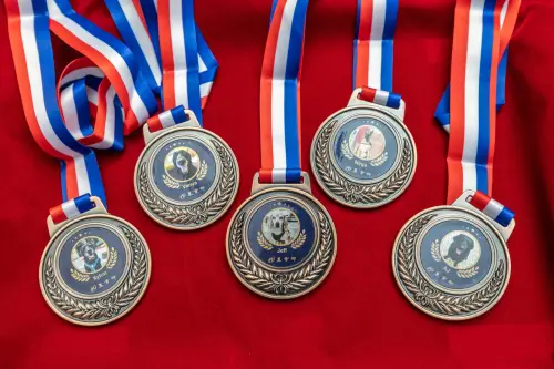 農業部表揚國家汪汪隊！28隻退役犬獲獎章　宣布執勤犬全面納保
