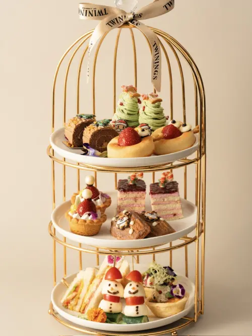 ▲即日起於祕境餐酒館推出「復刻版聖誕唐寧英式下午茶」。（圖／高雄圓山大飯店提供）