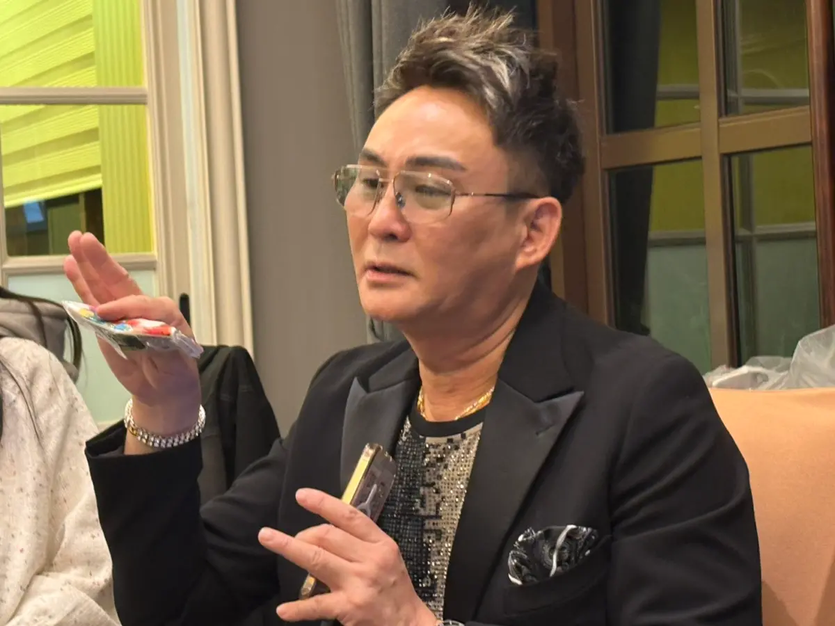 洪毛罹3重症被醫說「快走了」 簽3次病危落淚：不要再叫我媽簽