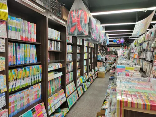 ▲政大開業40年的「今日書局」年底熄燈，網路上湧現不捨聲浪。（圖／木柵社團臉書）