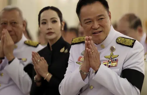 ▲泰國總理阿努廷（Anutin Charnvirakul）宣布解散國會下議院，提前舉行大選，時值泰柬邊境衝突升溫，泰國政局與安全情勢同步受關注。（圖／路透社／達志影像）