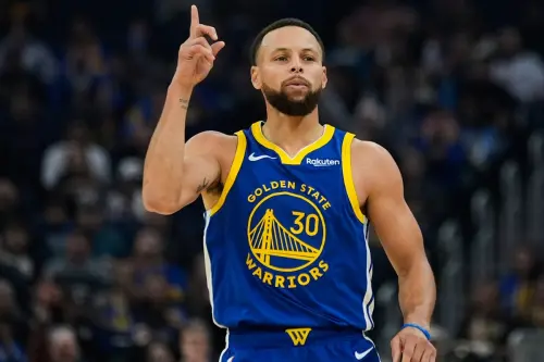 ▲金州勇士今（13）日主場迎戰明尼蘇達灰狼，主將柯瑞（Stephen Curry）這場比賽正式回歸。（圖／美聯社／達志影像）