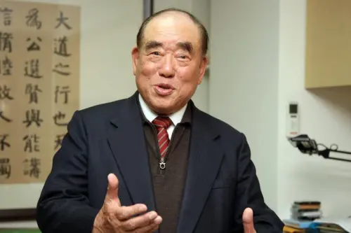 史上唯一！綠營搬出郝柏村曾不副署蔣仲苓人事案　還原34年前狀況
