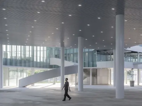 ▲臺中綠美圖遮蔭廣場（圖／翻攝綠美圖官網tgm.taichung.gov.tw/zh/）