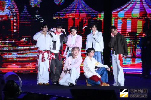 ▲2025新北歡樂耶誕城、薛恩、F.F.O（圖／記者林柏年攝影）