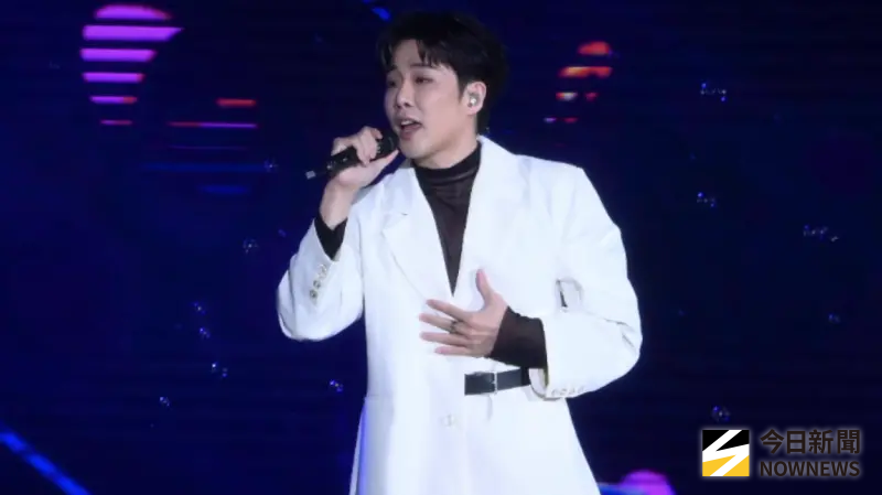 新北耶誕城/李東軒致敬周杰倫!F.F.O活力炸場 粉狂叫突冒1現象