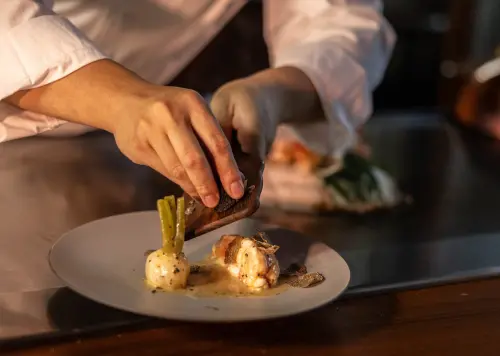 ▲THE AMNIS然一酒店三樓的Ukai-tei Kaohsiung，則是推出全新時令菜單。（圖／然一酒店提供）