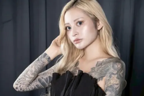 學霸怎突變刺青+9妹？她登戀綜自爆：16歲被拿刀侵犯　觀眾全看哭
