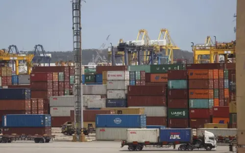 泰國解散國會衝擊擴大　企業界憂經濟政策停滯、投資信心大幅下滑
