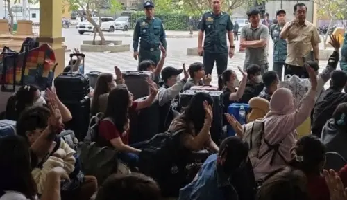 泰柬衝突升級邊境關卡暫不開放　上萬泰國人受困返國無限期延後
