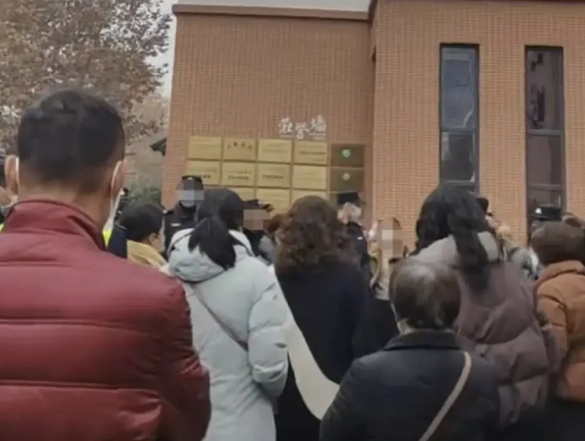 中國兩起幼兒醫療事故！2歲兒輸液後離世、1歲罕病童被注射失效藥