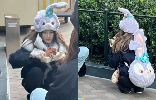 ▲趙露思被捕捉蹲在迪士尼路邊啃雞腿。（圖／微博@姜芊涵）