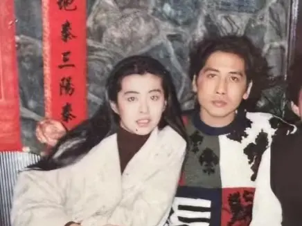 王祖賢、齊秦32年前約會照片曝光！他翻相簿震驚：女神來過我家