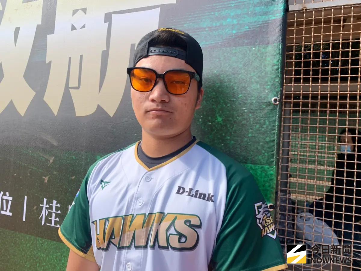 ▲台鋼雄鷹曾昱磬今年以外野手身份打完整季，冬季聯盟則是全以內野手身份出賽，明年高機率以內野手開季。（圖／記者陳柏翰攝,2025.12.14）