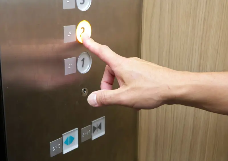 電梯按錯樓層有救了!「1神招秒取消」新光三越認證 實測全成功