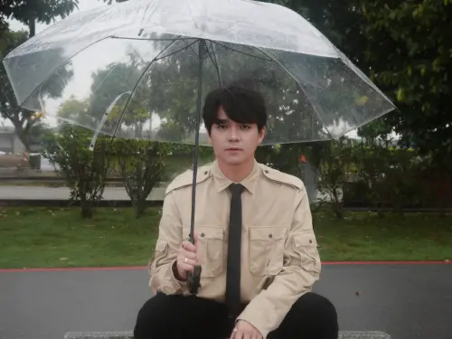 星光幫黃俊榮帥氣回歸！曾因變聲期世界崩塌　獲盧廣仲翻唱助攻
