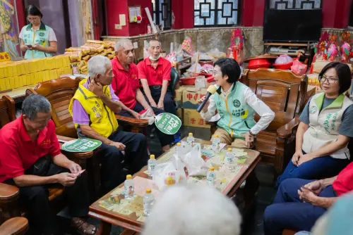 ▲ 林岱樺再次強調，市長不是高高在上的管理者，而是要走進巷弄、聽見不同聲音，把每一份託付化為可執行的政策，讓高雄成為一座安心生活、世代共好的城市。（圖／立委林岱話辦公室提供）