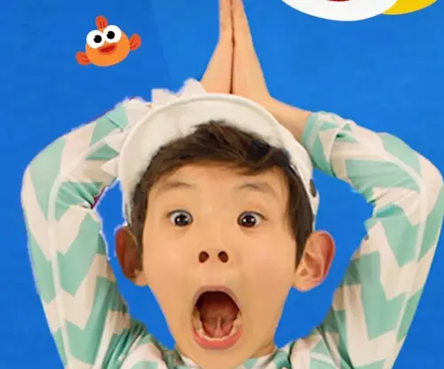▲Baby Shark原本只是普通的童謠，在2015年被韓國兒童娛樂公司碰碰狐（Pinkfong）翻拍成舞蹈版MV後，小男孩主角geonroung誇張的表情更是紅遍全球。（圖／Youtube@Pinkfong）