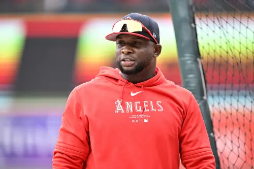 MLB／164轟重砲轉戰日職了！加盟中日龍　曾被譽為「老爹接班人」
