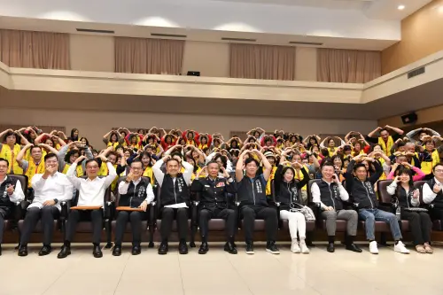 中警表揚百位績優志工　3志工服務時數超過5千小時
