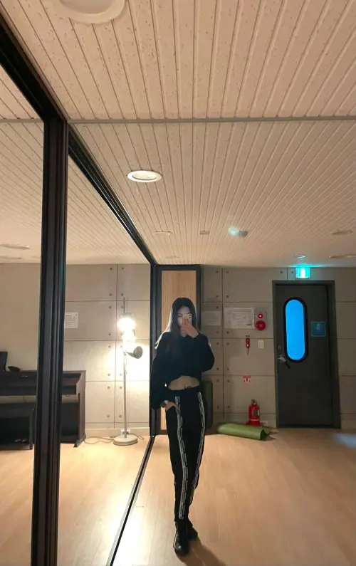 ▲tintin提到第2次被星探看中，是在信義區打工時被對方從後面追著跑，意外幫她2度打開走進演藝圈的大門。（圖／tintin提供）