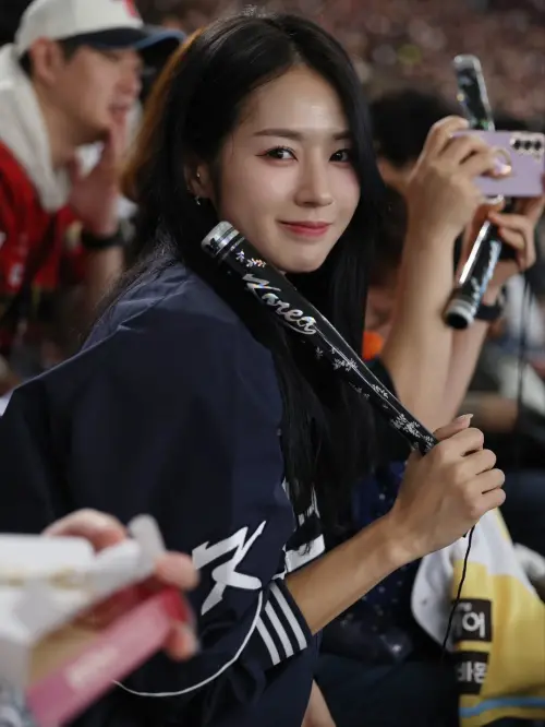 ▲tintin笑說，自己剛加入啦啦隊時，不知道站在她面前的朴騏良（如圖），是韓職啦啦隊的「傳奇女神」，只覺得她真的很漂亮。（圖／翻攝自朴騏良IG@mong2_mom）