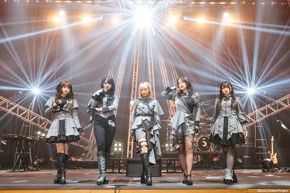 ▲《BanG Dream!》系列真人女子樂團 Ave Mujica 昨（14）日於東京舉辦演唱會。（圖／X@bang_dream_info）