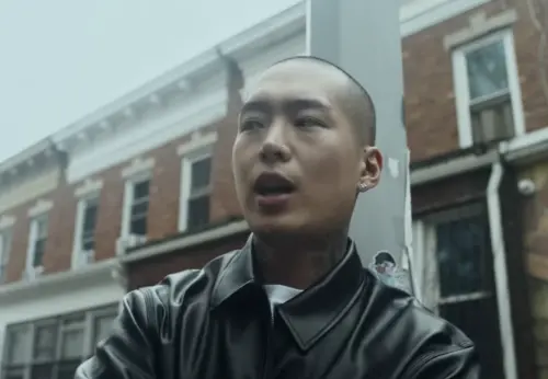 ▲女網友指控Owen Ovadoz性騷擾未成年的自己。（圖／翻攝自Owen YouTube）