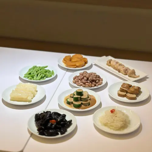 ▲「孫麵店」9款風味小菜，最便宜50元起。（圖／新光三越信義新天地FB）