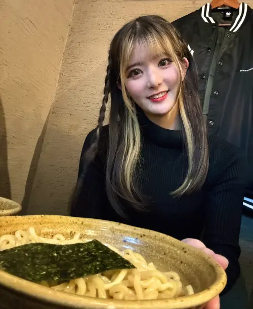 ▲湊iori時常在社群分享自己的吃拉麵日常。（圖／翻攝自湊iori X@mif_iori）