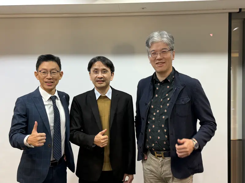 ▲首席國際今（16）日舉行「2026年全球半導體暨AI產業投資展望」說明會。（圖／記者林汪靜攝）