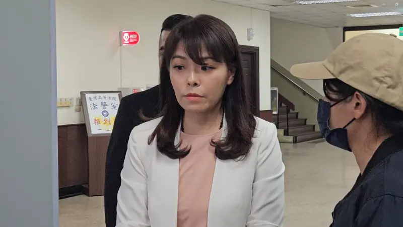 ▲高虹安二審逆轉輕判，從高院合議庭向憲法法庭聲請釋憲已可預判，對於立委助理費的性質與一審和檢方有不同的看法。（圖／記者劉松霖攝，2025.4.9）