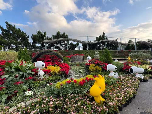 ▲自來水園區不僅夜間有燈飾，白天還可欣賞花卉造景。（圖／翻攝自台北自來水源區官網waterpark.water.gov.taipei）