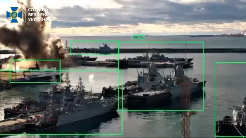 影／烏克蘭無人艇首炸俄軍潛艦！美烏談判　川普讚將達成協議
