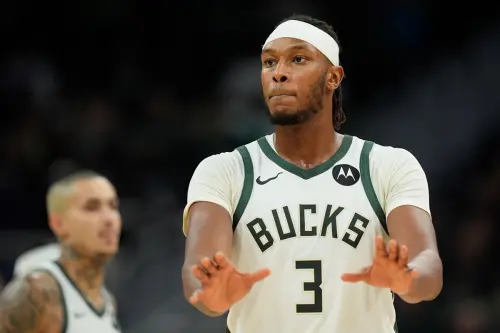 ▲庫明加的薪資足以匹配溜馬中鋒特納，這名長期被勇士關注的護框型中鋒，仍被視為理想人選之一。（圖／美聯社／達志影像）