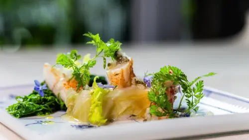 ▲Grill Ukai 西餐「季節時蔬 法式凍派」。（圖／THE AMNIS然一酒店提供）