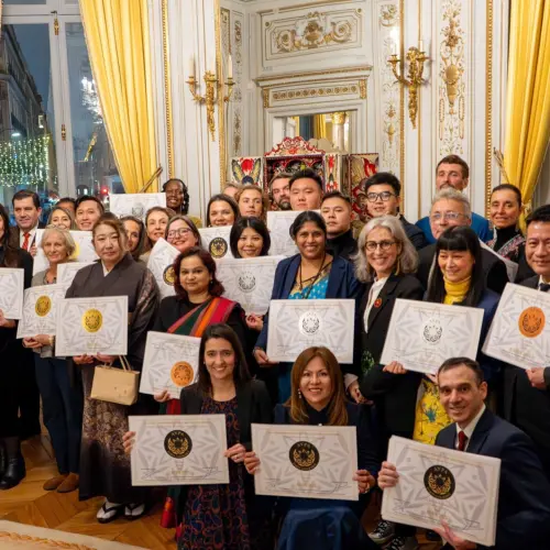 ▲法國茶葉國際大賽齊聚了日本、斯里蘭卡等國，每個國家代表都帶著自家最引以為傲的好茶葉參賽。（圖／IG@juxin_tea授權）