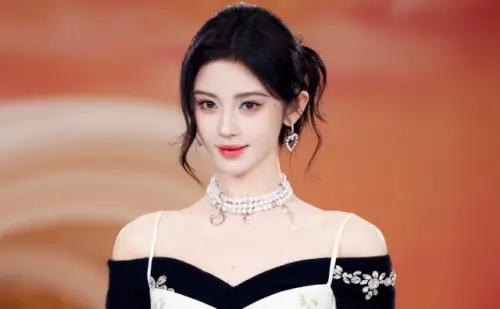 ▲中國女星鞠婧禕有「4000年一遇美女」之稱，不料昨（16）日突爆合約爭議，不僅控公司低薪壓榨，還爆料被騙簽雙重合約，讓外界都非常震驚。（圖／微博@鞠婧禕_Official）