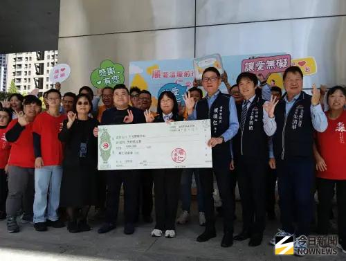 一條棉被的溫度　順仁兄弟會用愛點亮冬天
