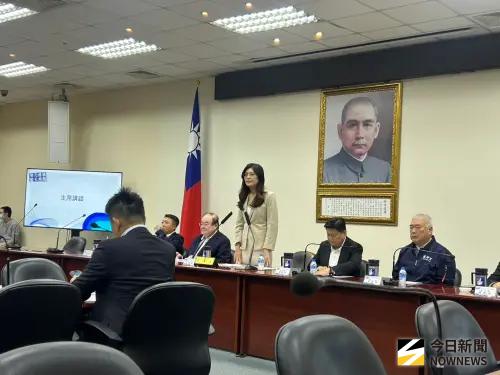 嗆聲賴清德　鄭麗文：男人不會生小孩，所以在野無法獨裁
